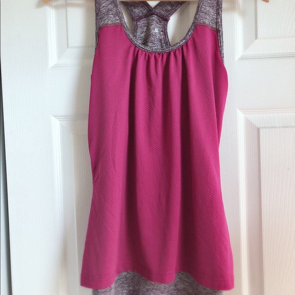 Yoga/workout top ~Built in Bra Double layer Size M